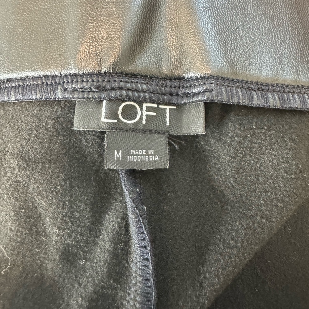 Loft faux leather skinny pants - Picture 4 of 5
